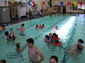 SAFETY FIRST In an effort to make pools safer for young children, many 
North American aquatics facilities have implemented policies that assign
 color-coded wristbands, or neck bands, to indicate visitors’ swimming 
ability.&nbsp;